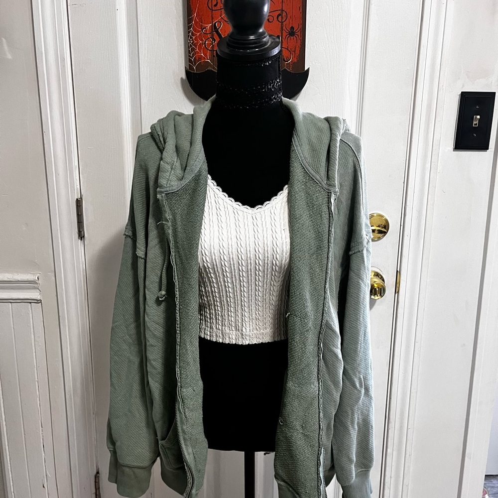 American Eagle Outfitters Zip-Up Hoodie (Sage)